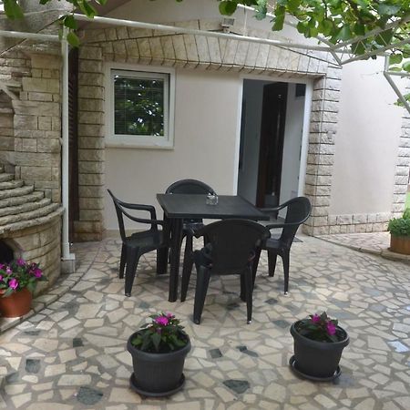 Apartman Mia Pola Esterno foto