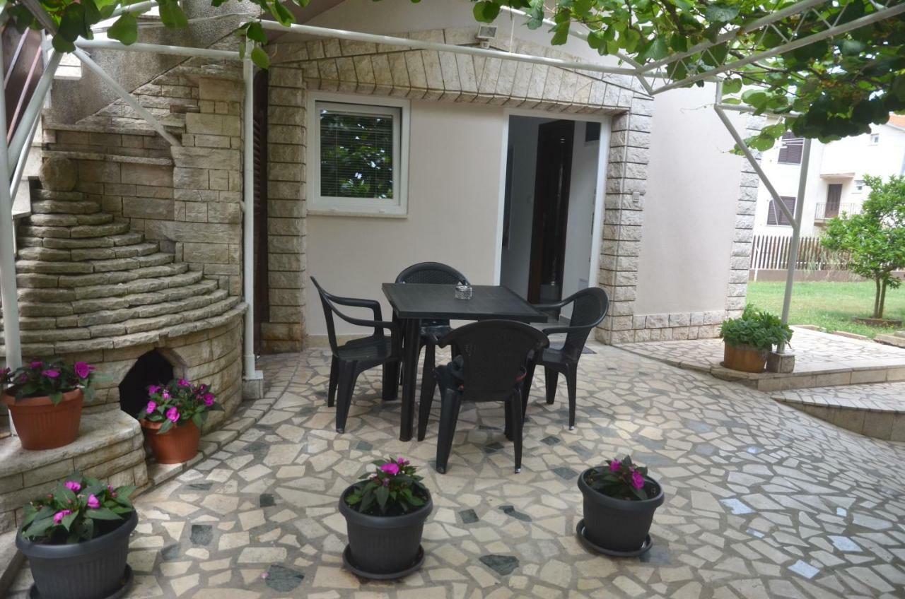 Apartman Mia Pola Esterno foto
