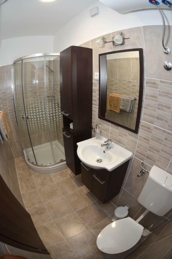 Apartman Mia Pola Esterno foto