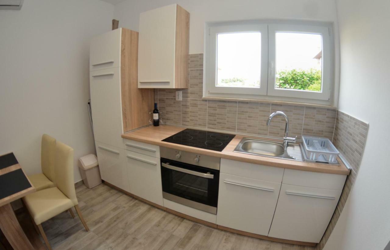 Apartman Mia Pola Esterno foto