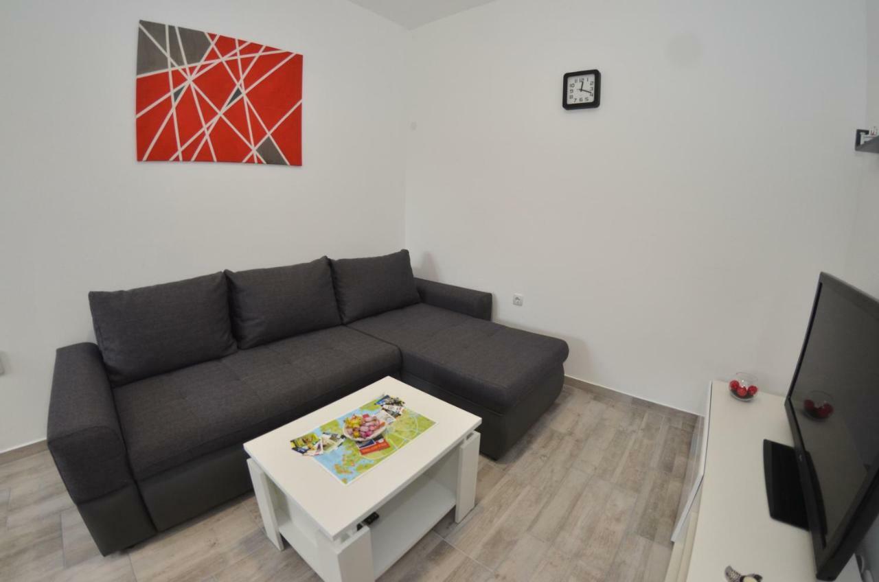 Apartman Mia Pola Esterno foto