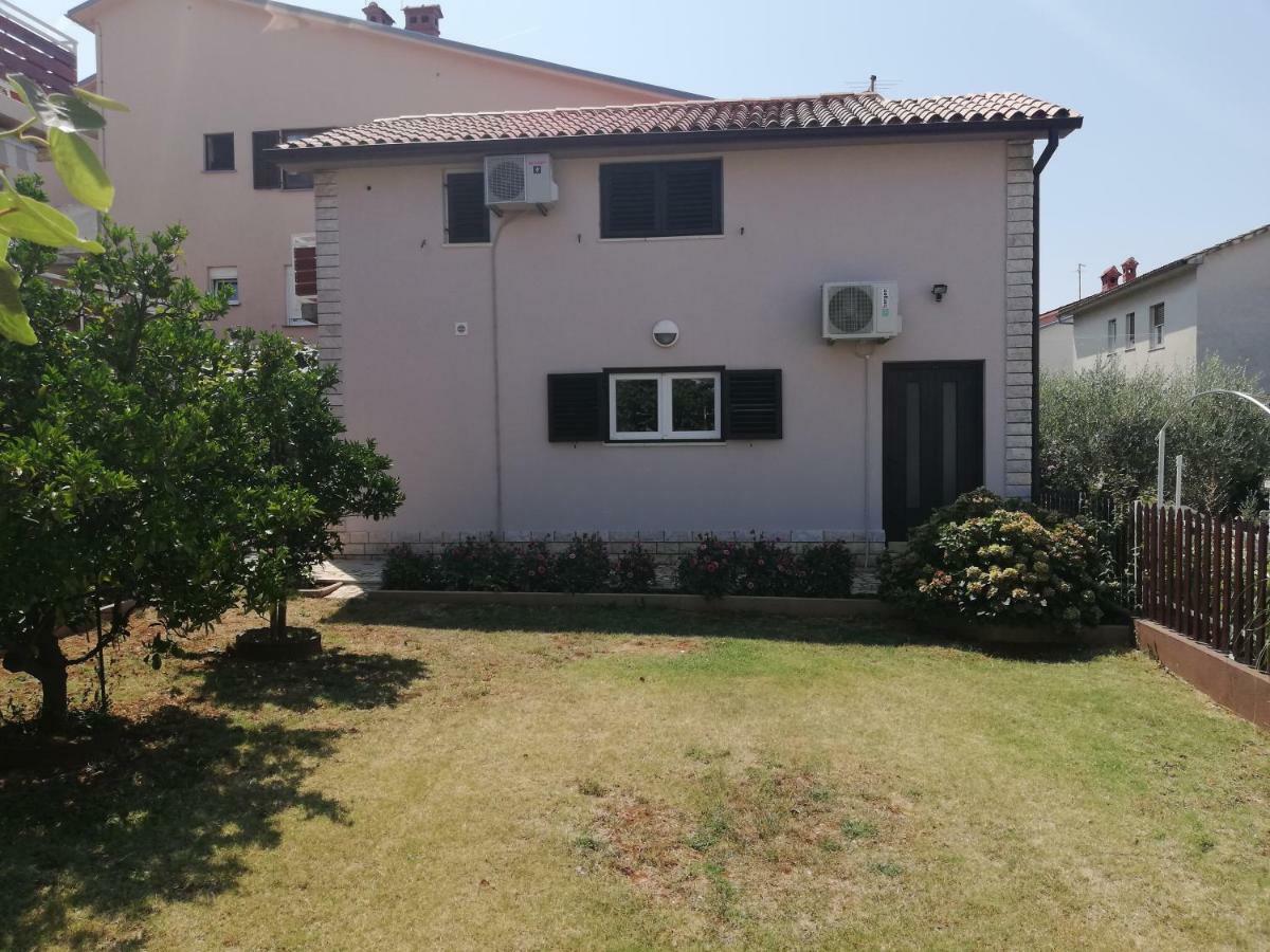 Apartman Mia Pola Esterno foto